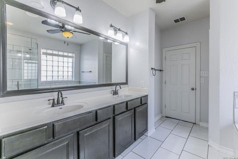1715 Viljandi Moon San Antonio TX 78251