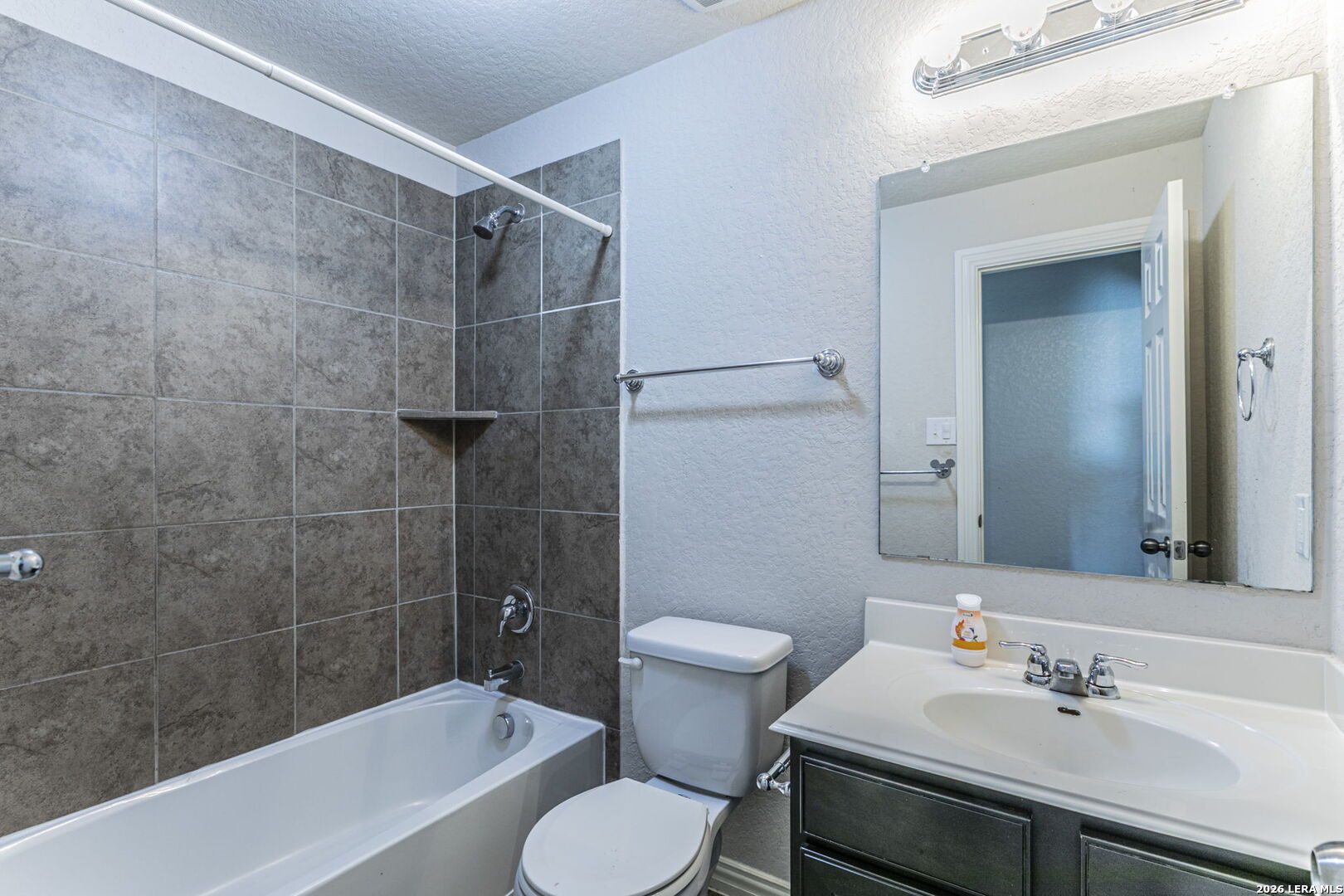 1715 Viljandi Moon San Antonio TX 78251