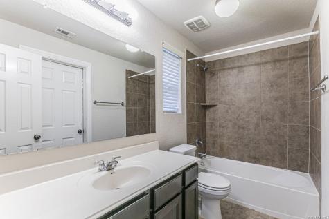 1715 Viljandi Moon San Antonio TX 78251