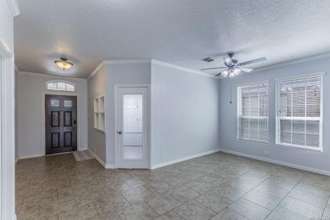 1715 Viljandi Moon San Antonio TX 78251