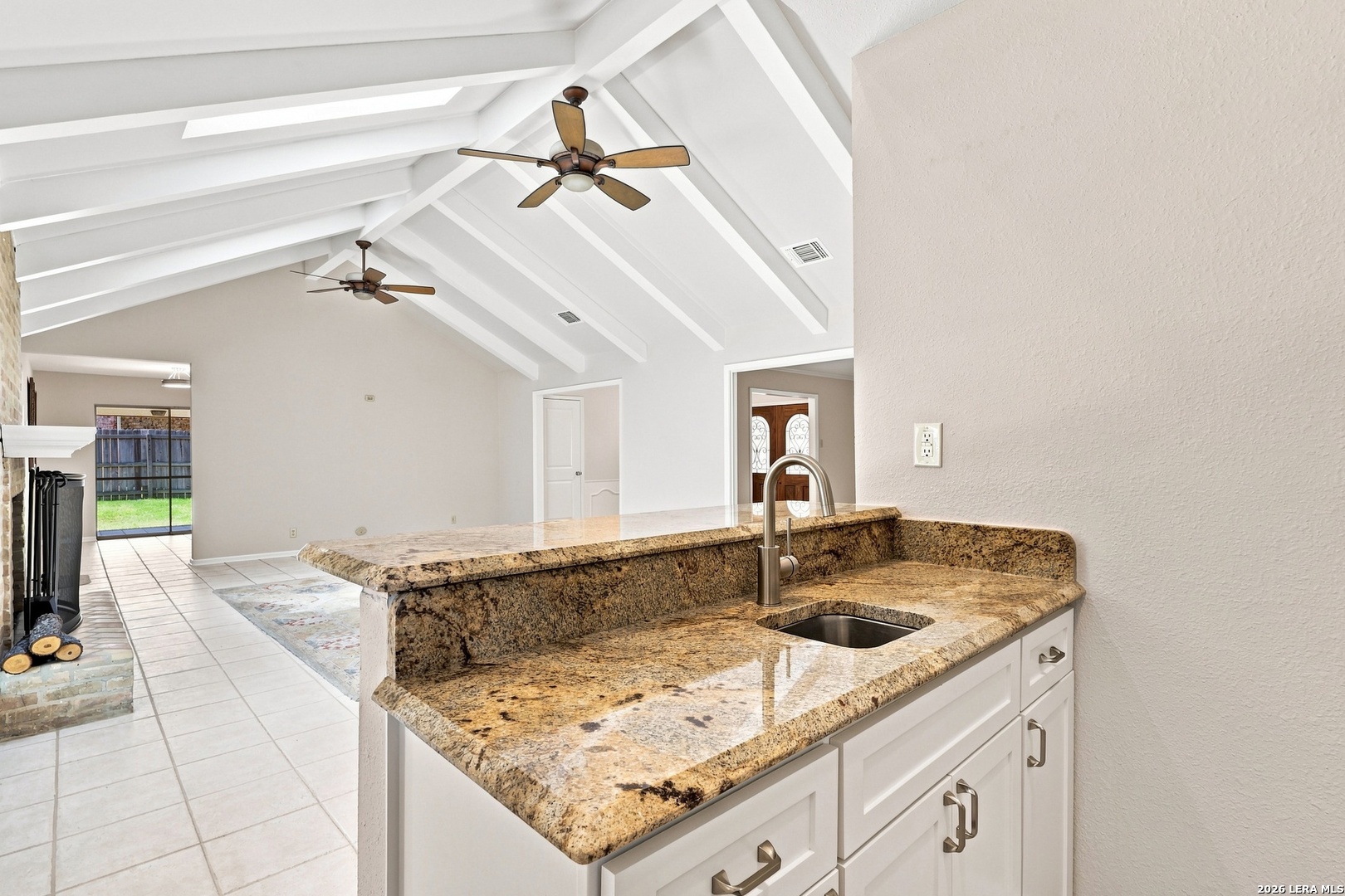 102 Irongate Road San Antonio TX 78213