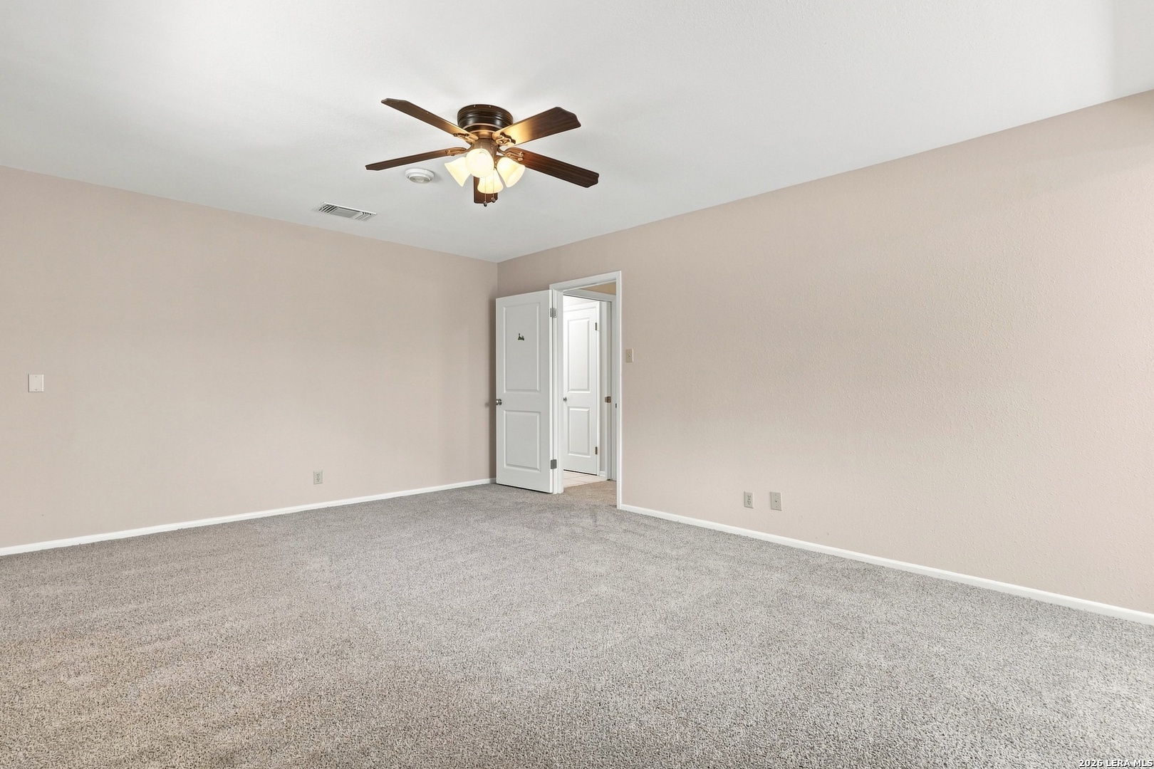 102 Irongate Road San Antonio TX 78213