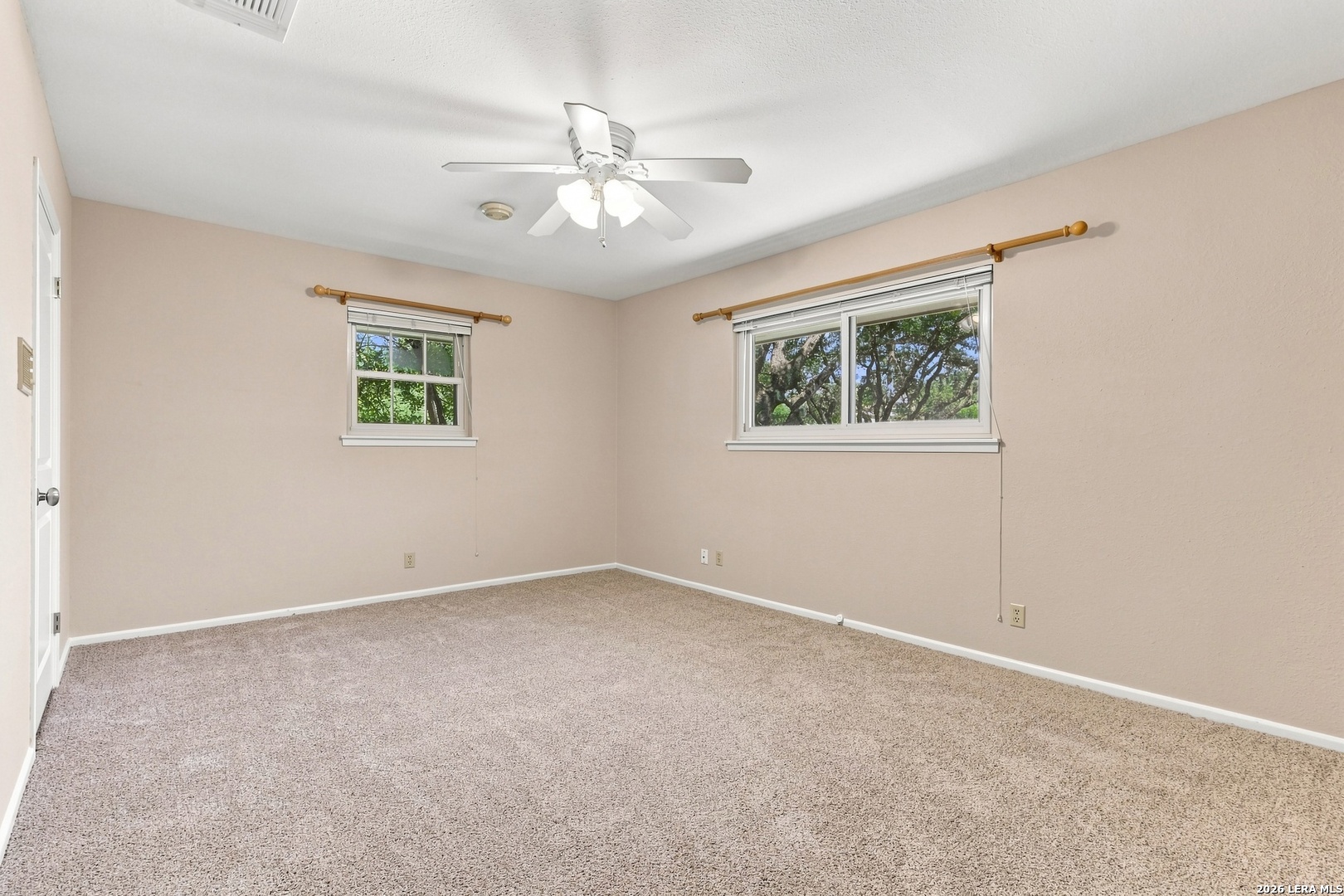 102 Irongate Road San Antonio TX 78213