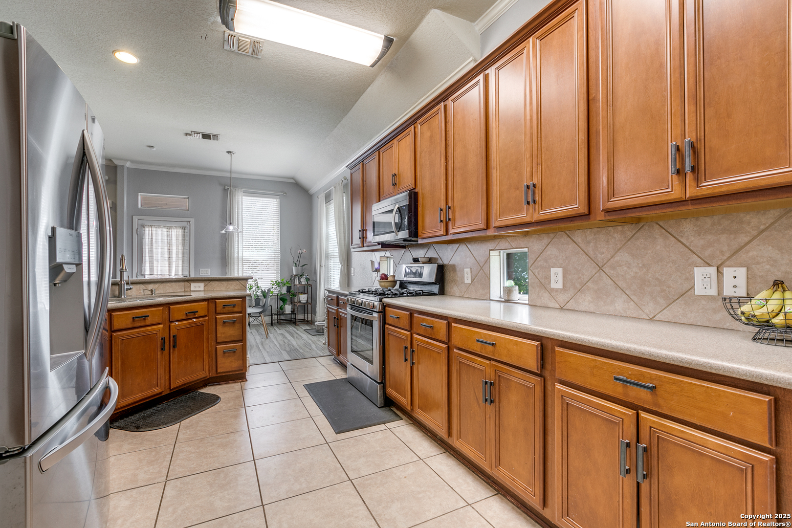 1018 Tumbling Oaks San Antonio TX 78260