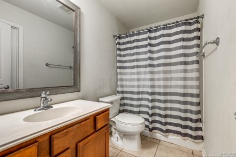 1018 Tumbling Oaks San Antonio TX 78260
