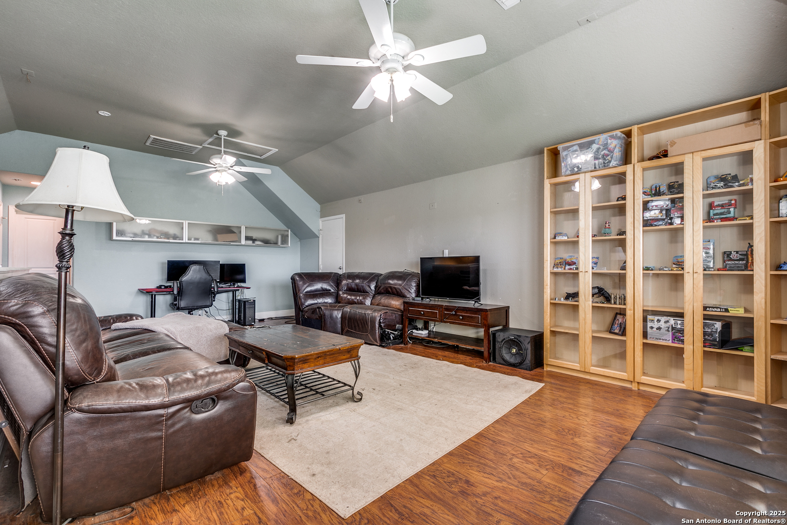 1018 Tumbling Oaks San Antonio TX 78260