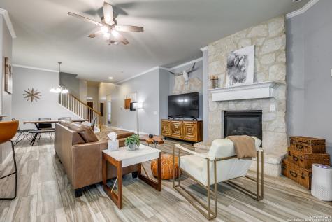1018 Tumbling Oaks San Antonio TX 78260