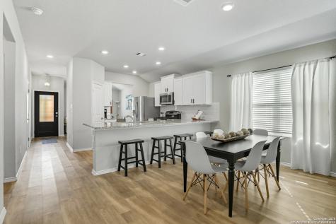 6079 Akin Quay San Antonio TX 78261