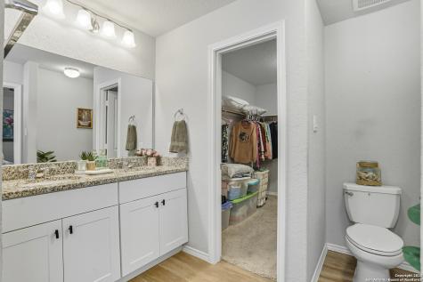 6079 Akin Quay San Antonio TX 78261