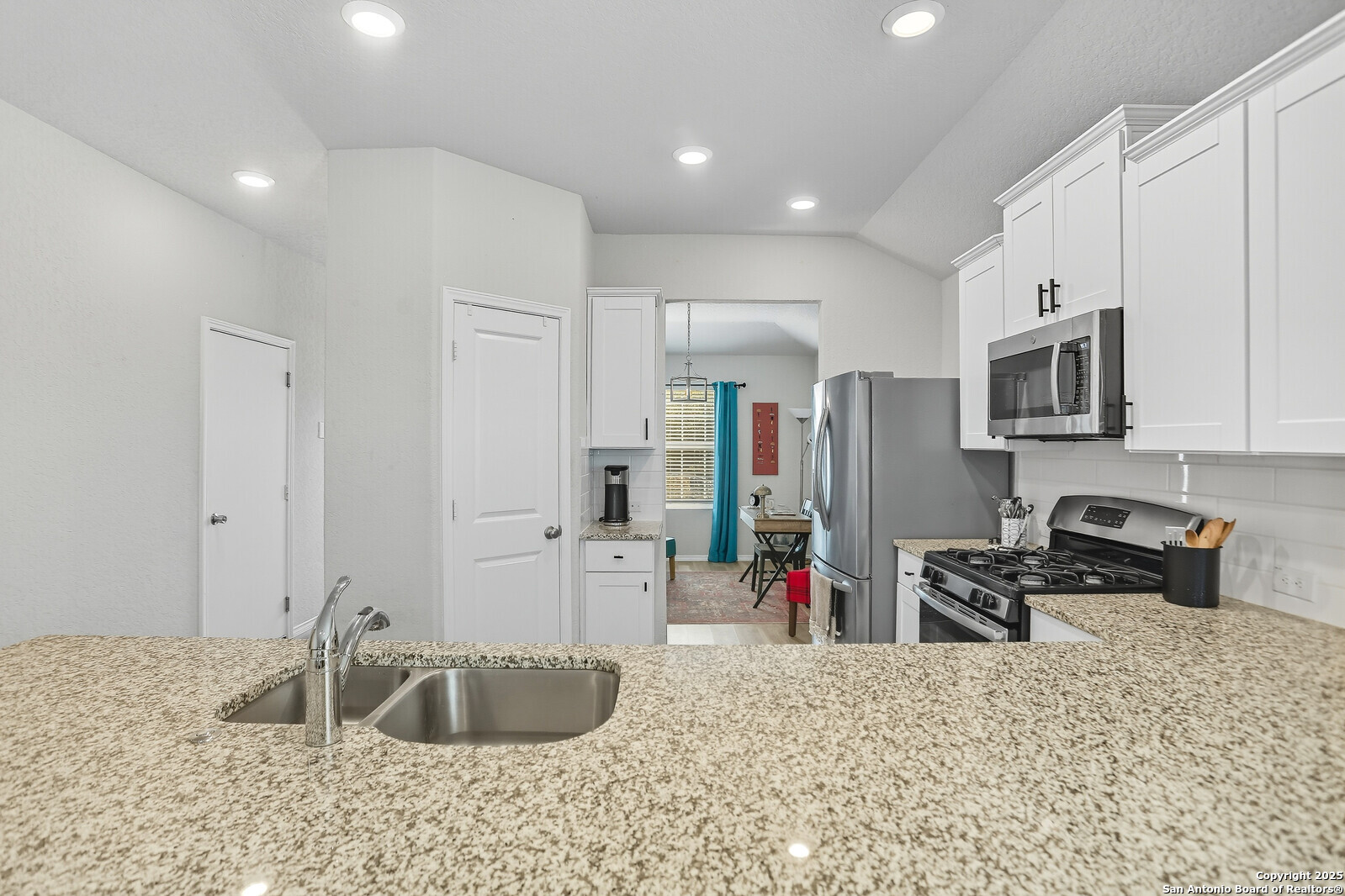 6079 Akin Quay San Antonio TX 78261