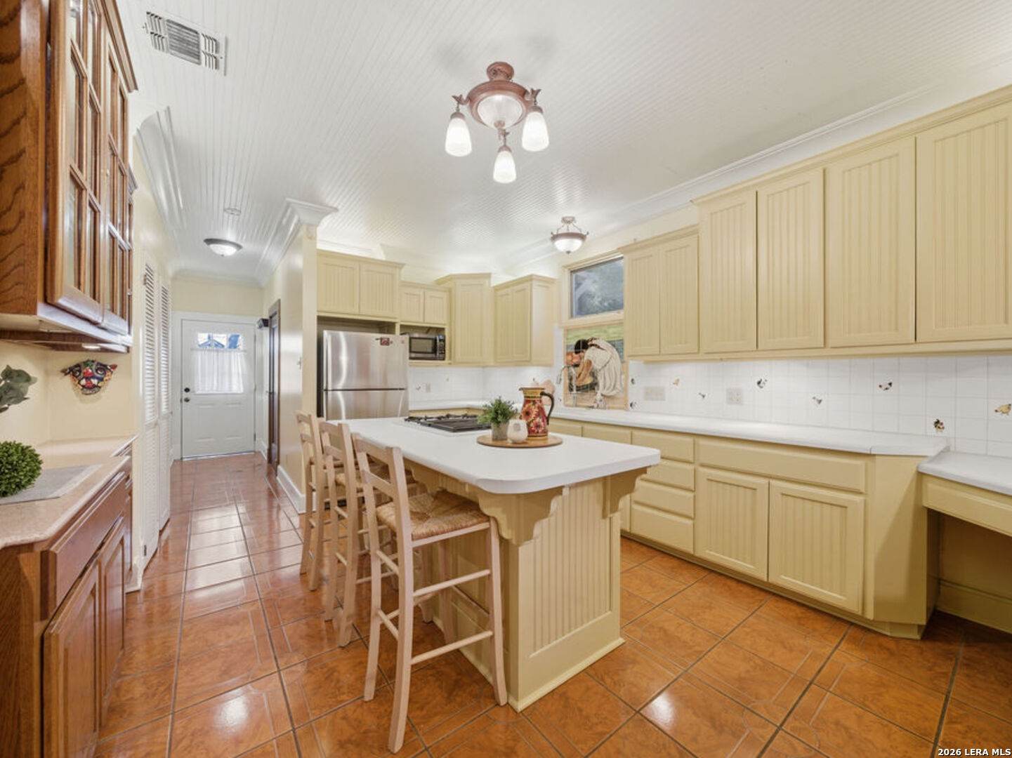140 E French Place San Antonio TX 78212