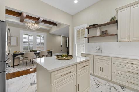 617 E Guenther San Antonio TX 78210