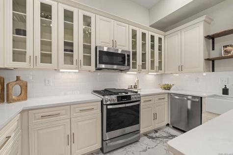 617 E Guenther San Antonio TX 78210