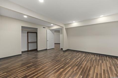 617 E Guenther San Antonio TX 78210