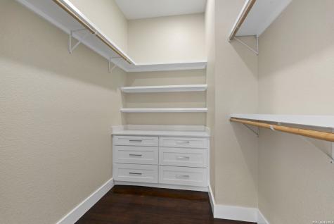 617 E Guenther San Antonio TX 78210