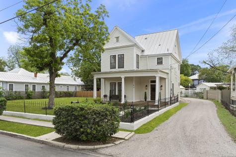 617 E Guenther San Antonio TX 78210