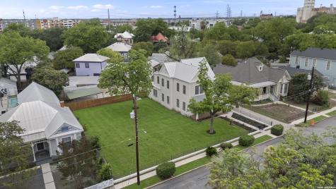 617 E Guenther San Antonio TX 78210