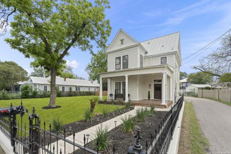 617 E Guenther San Antonio TX 78210