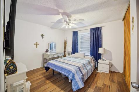 13018 Larkyorke San Antonio TX 78233
