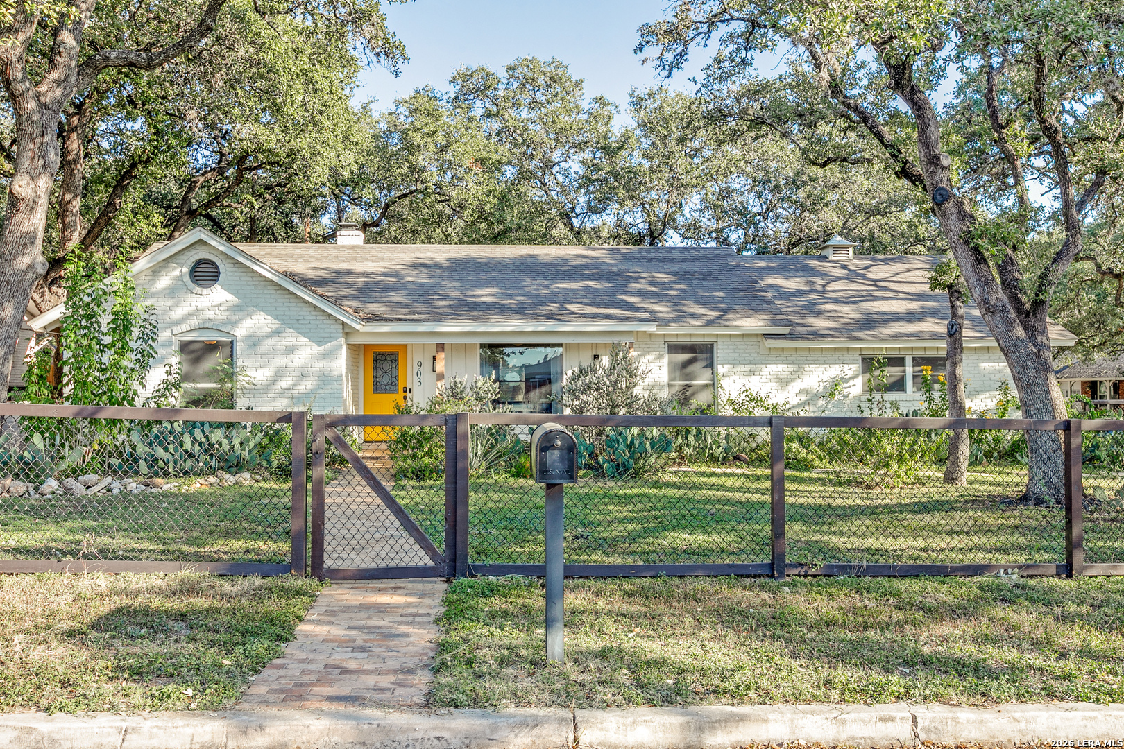 903 Mount Perkins San Antonio TX 78213