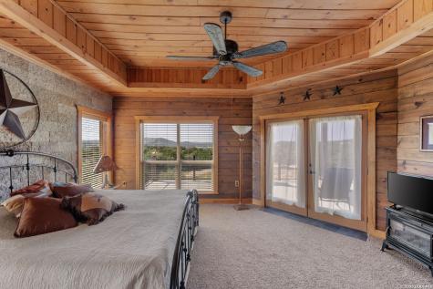 189 Scenic Sunset Lakehills TX 78063
