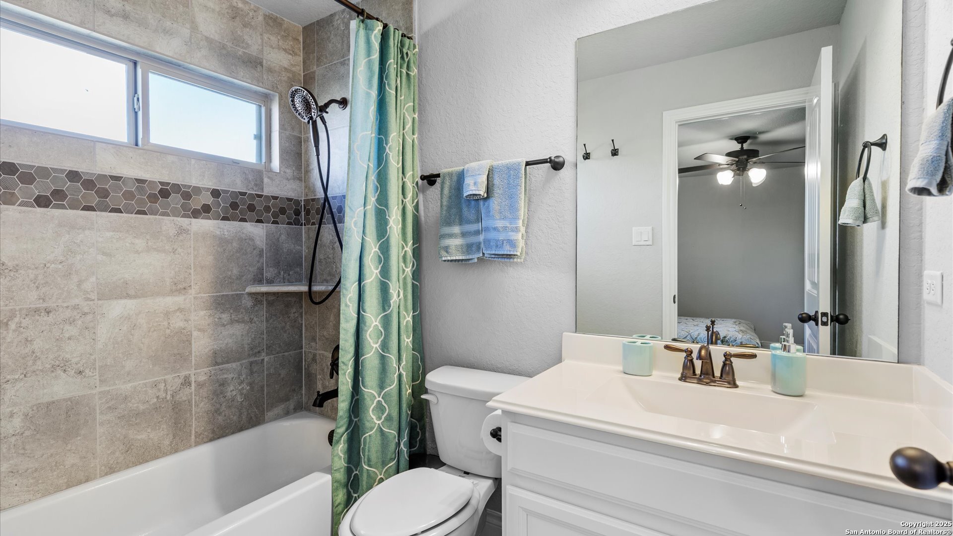 28802 Front Gate Fair Oaks Ranch TX 78015