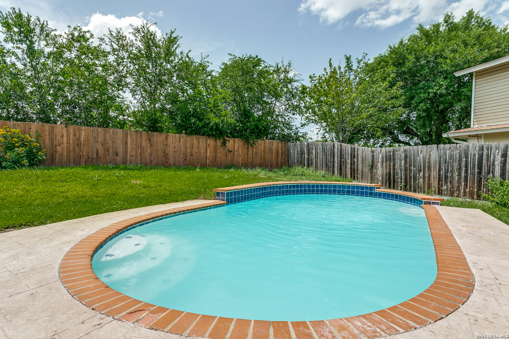 7947 Forest Flame San Antonio TX 78239