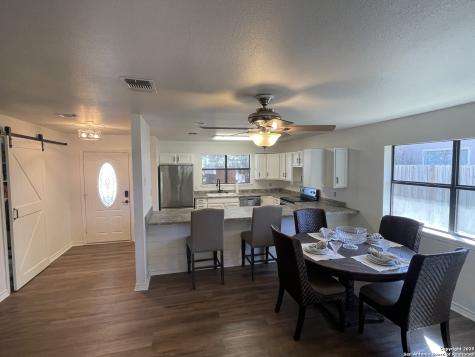 1408 33rd Street Hondo TX 78861