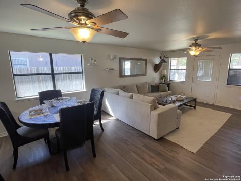 1408 33rd Street Hondo TX 78861