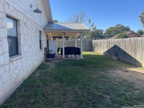1408 33rd Street Hondo TX 78861