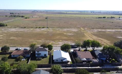 1408 33rd Street Hondo TX 78861