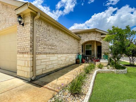 3363 Blossom Row San Antonio TX 78253