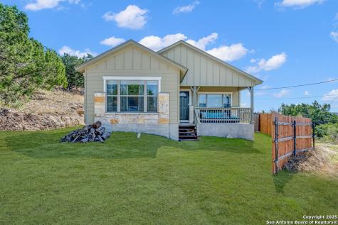 428 Kings Drive Canyon Lake TX 78133