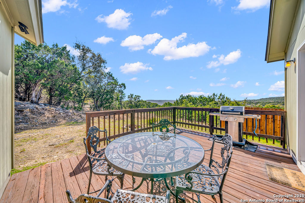 428 Kings Drive Canyon Lake TX 78133