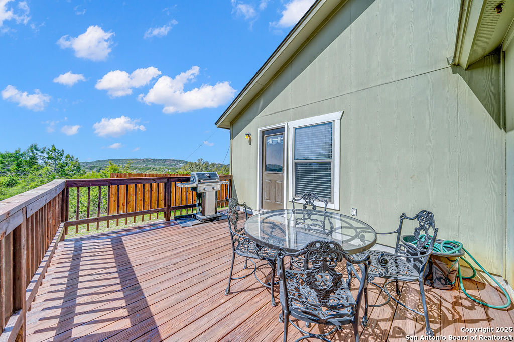428 Kings Drive Canyon Lake TX 78133