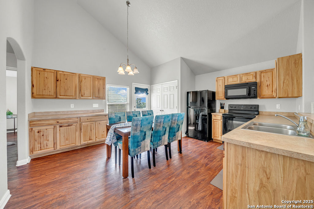 428 Kings Drive Canyon Lake TX 78133