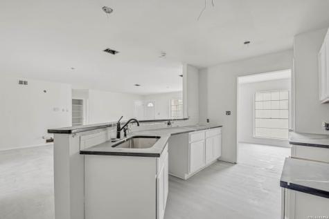 619 Oban San Antonio TX 78216