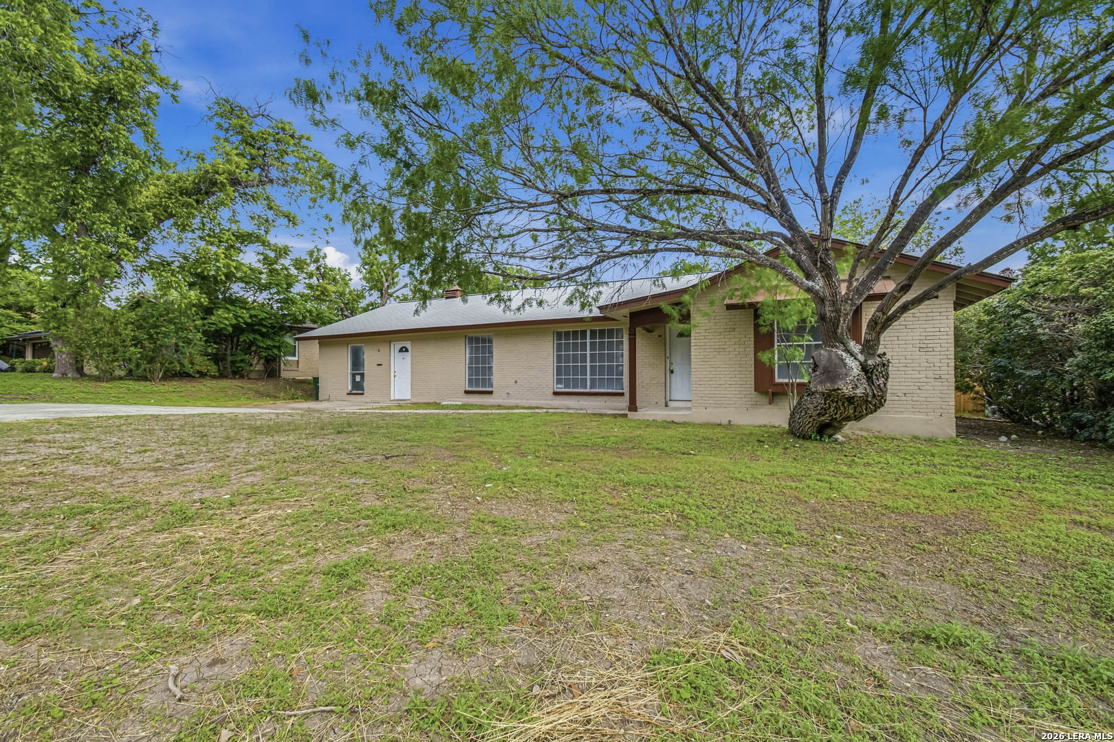 619 Oban San Antonio TX 78216