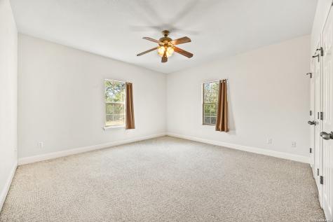 828 County Road 334 Stockdale TX 78160