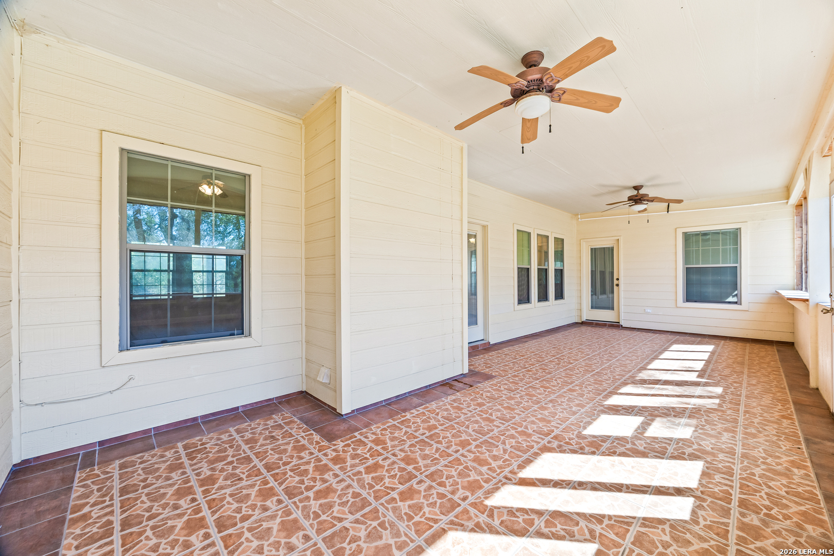 828 County Road 334 Stockdale TX 78160