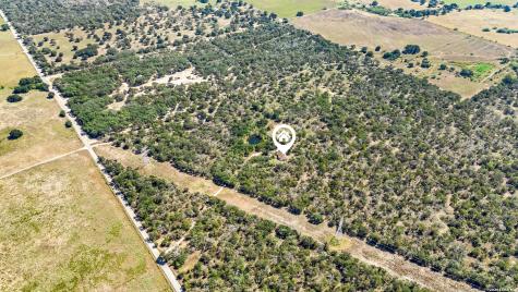 828 County Road 334 Stockdale TX 78160