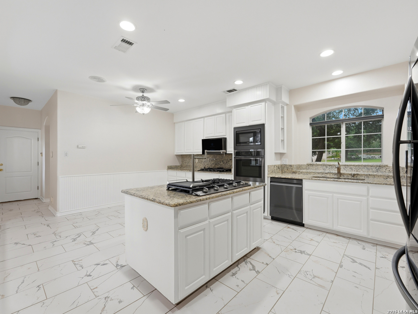 1804 Winding View San Antonio TX 78260