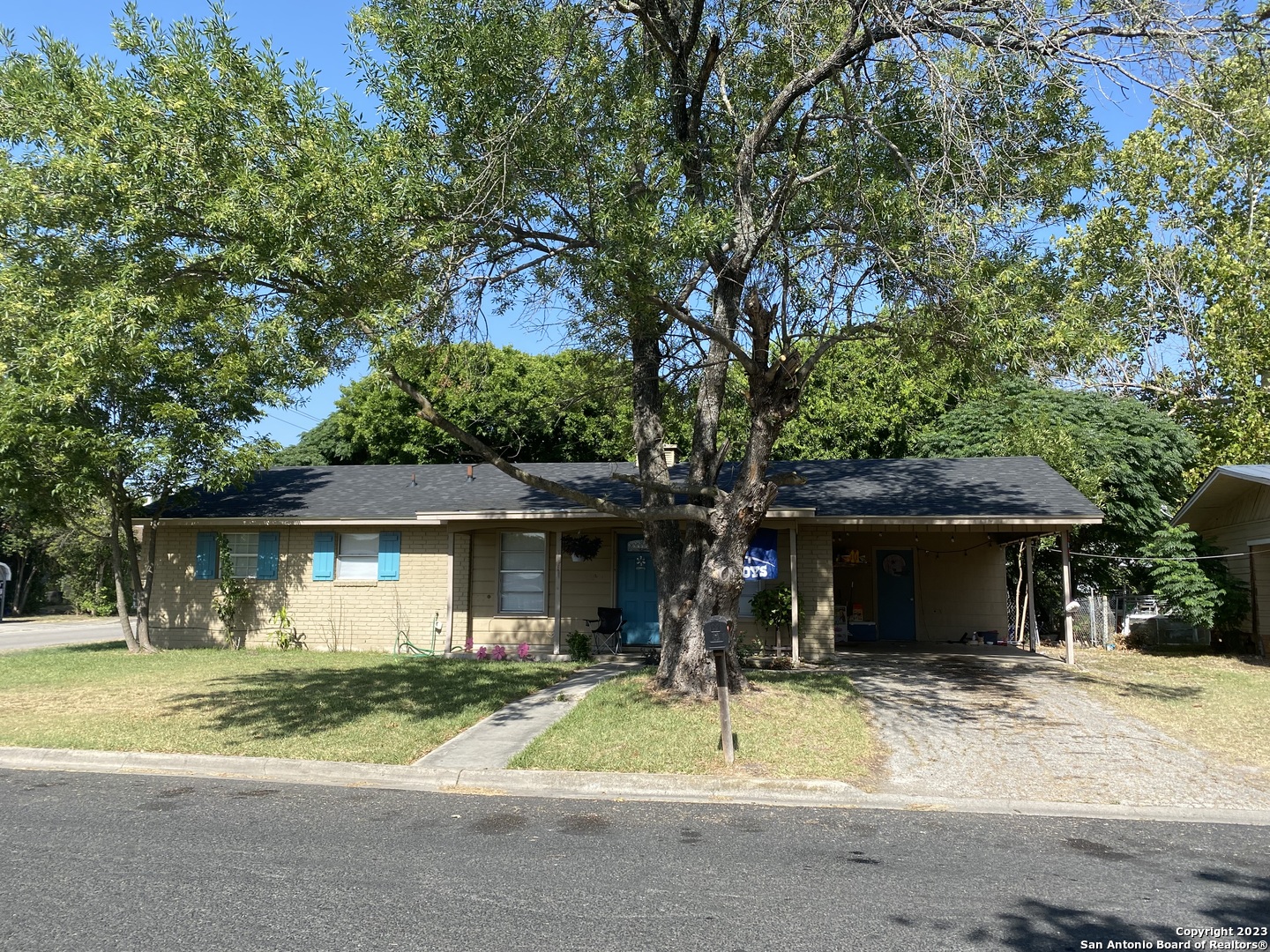 2204 Louise Street Seguin TX 78155