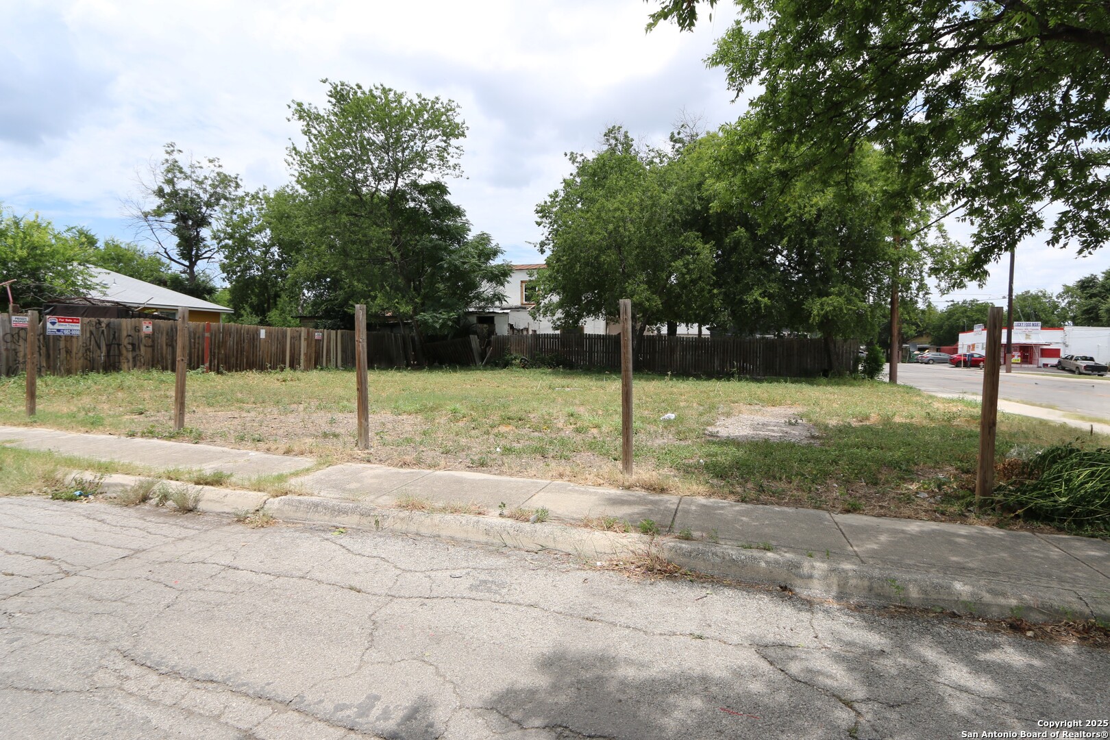 1211 S Hamilton San Antonio TX 78207