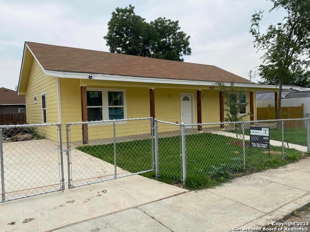 2423 Chihuahua Street San Antonio TX 78207