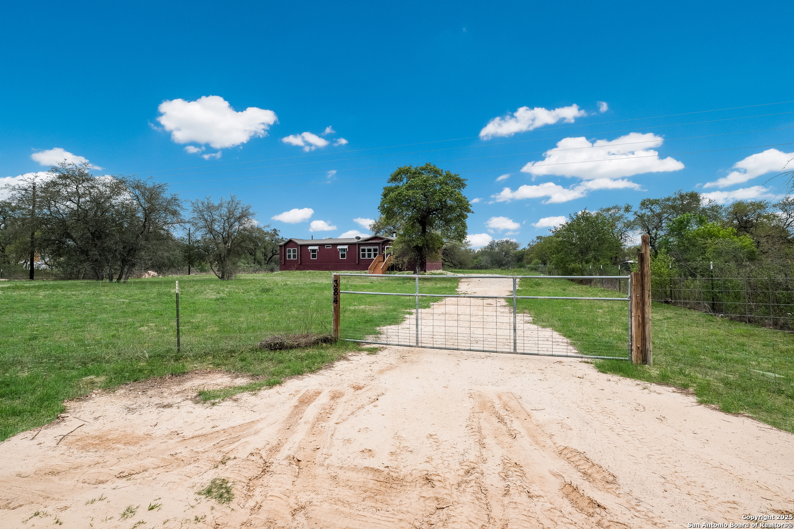 384 Adcock Poteet TX 78065