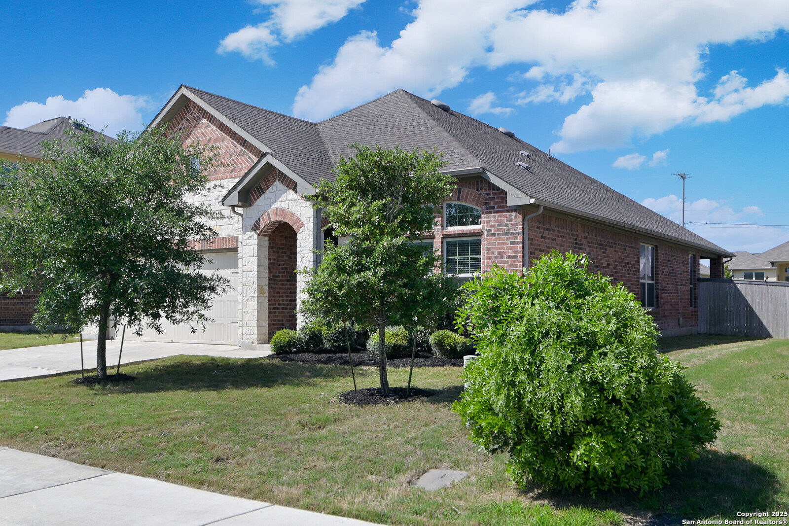 5013 Arrow Ridge Schertz TX 78124