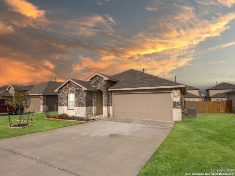 379 Pebble Creek Run New Braunfels TX 78130