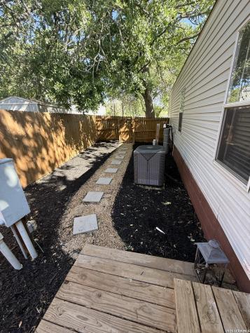 240 Creekside Floresville TX 78114