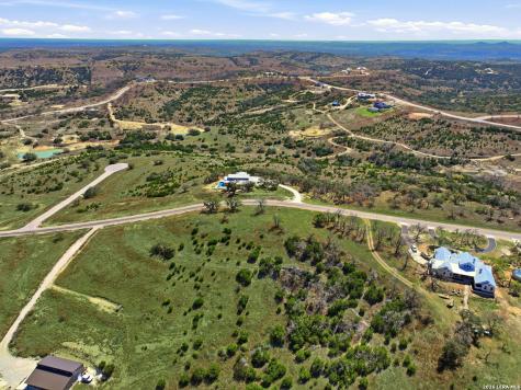 207 Majestic Hills Blanco TX 78606
